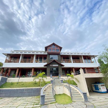 Vaduvanchal The Lavender Resort Waynad المظهر الخارجي الصورة