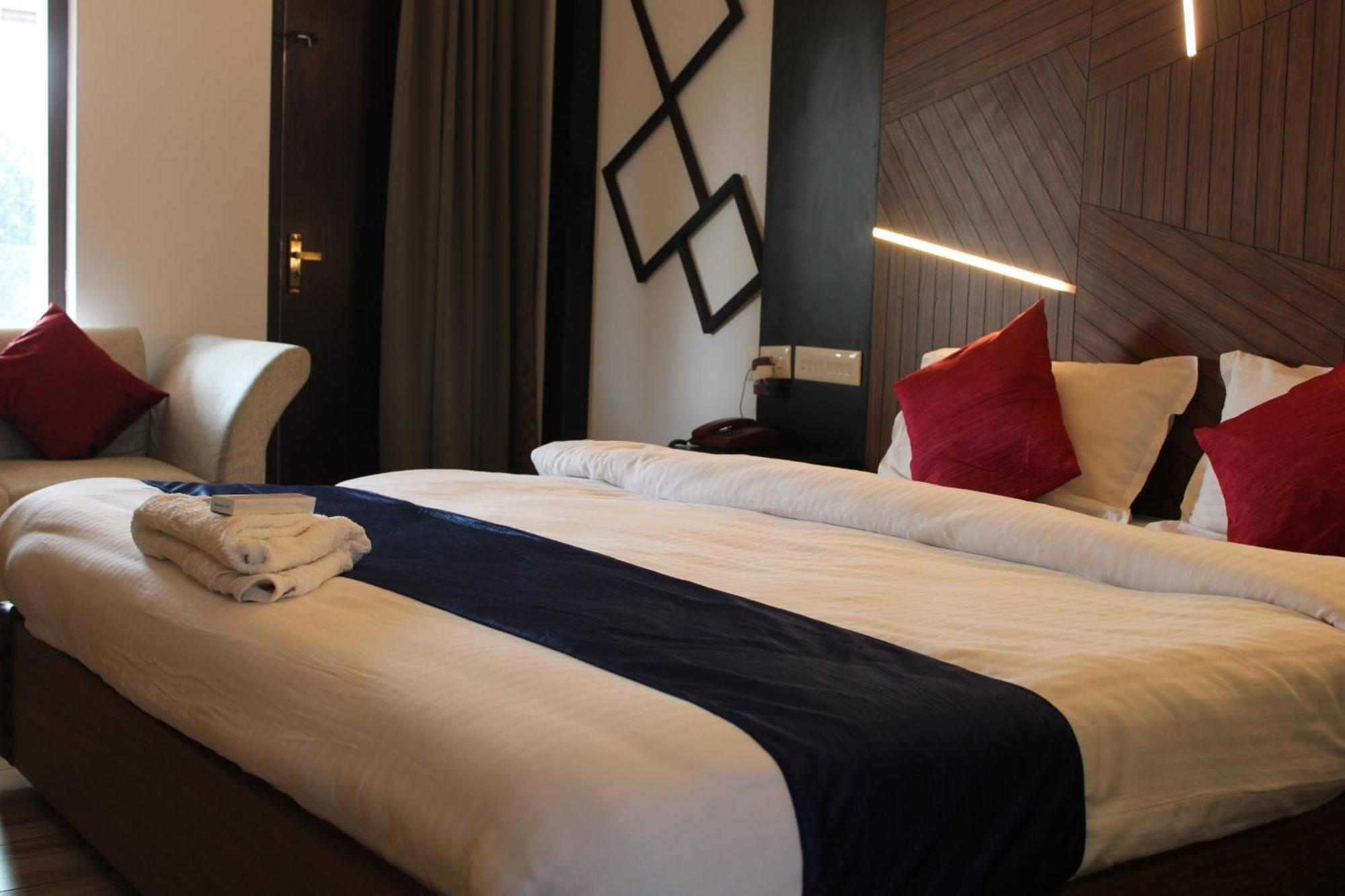 Vaduvanchal The Lavender Resort Waynad المظهر الخارجي الصورة